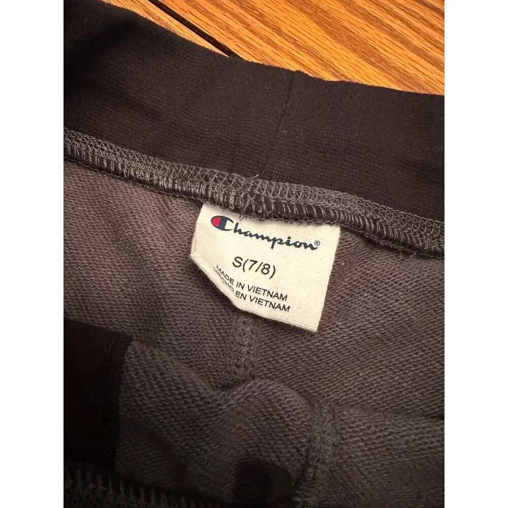 champion bundle of sweat shorts size s (7/8) 2 pairs!